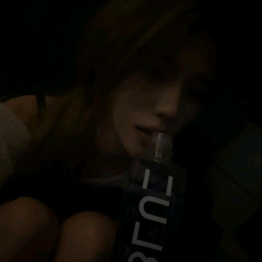 霓脸怎么虹虹的