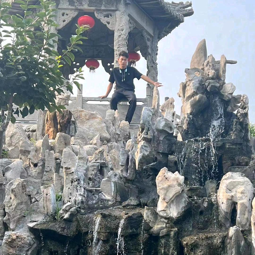 小梁00后🙏