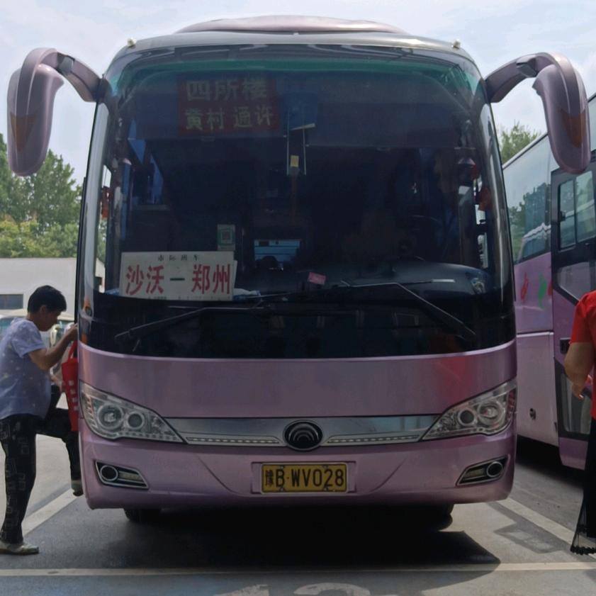 A沙沃一郑州大巴车