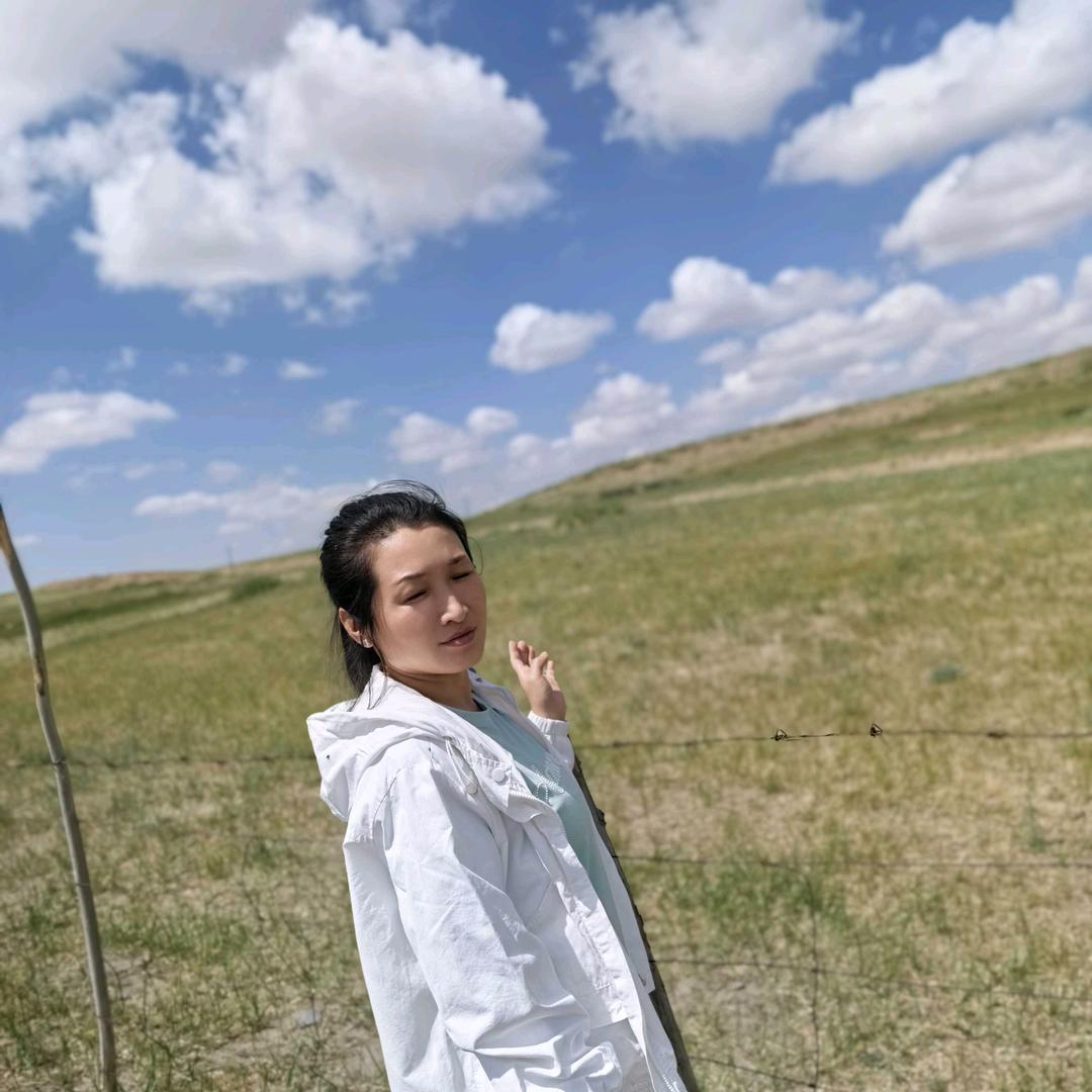 马尾姑娘