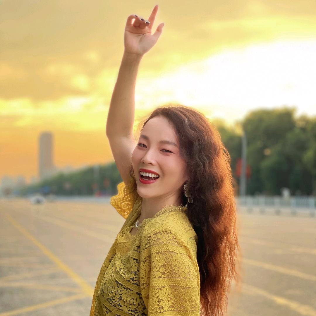 益阳美遇女装美学馆主理人-慧娟