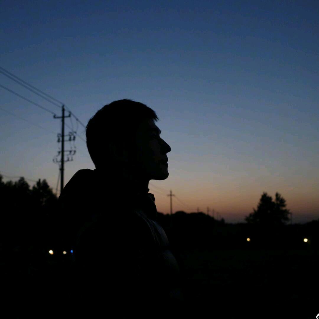 𝙐𝙉𝘾𝙇𝙀 𝙇𝙄𝙐