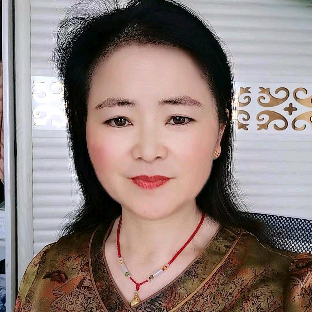 黄金英