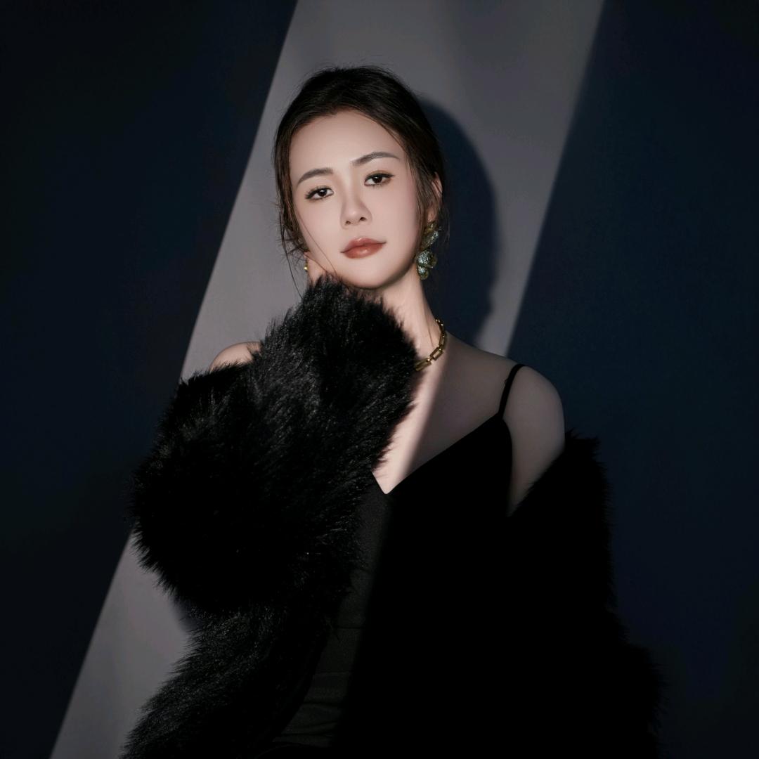 佛山市鑫亿豪邓小姐