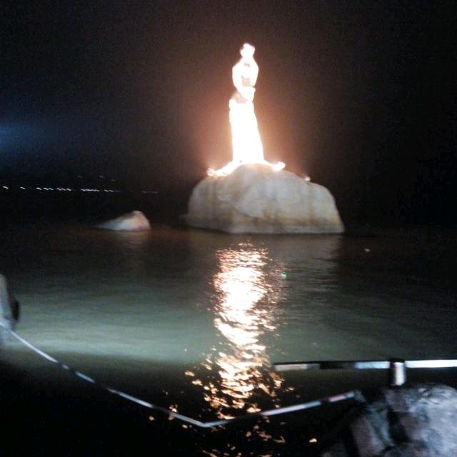 ꧁🐰开心果இωஇ 🐰꧂̃