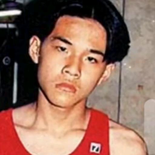 爱吃皮蛋的绿藻头