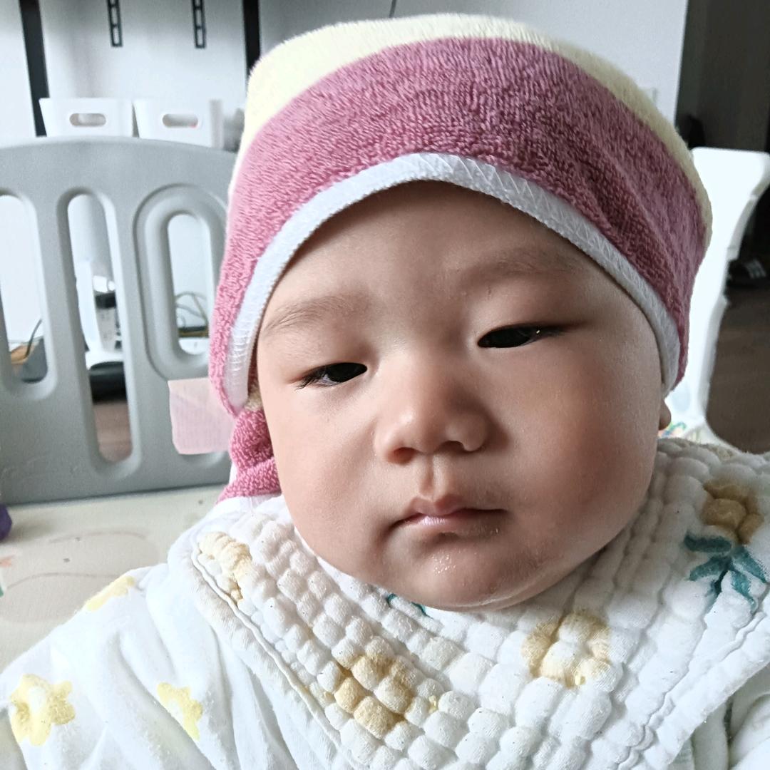 老楊叉车出租66年的王姐请不要连赞