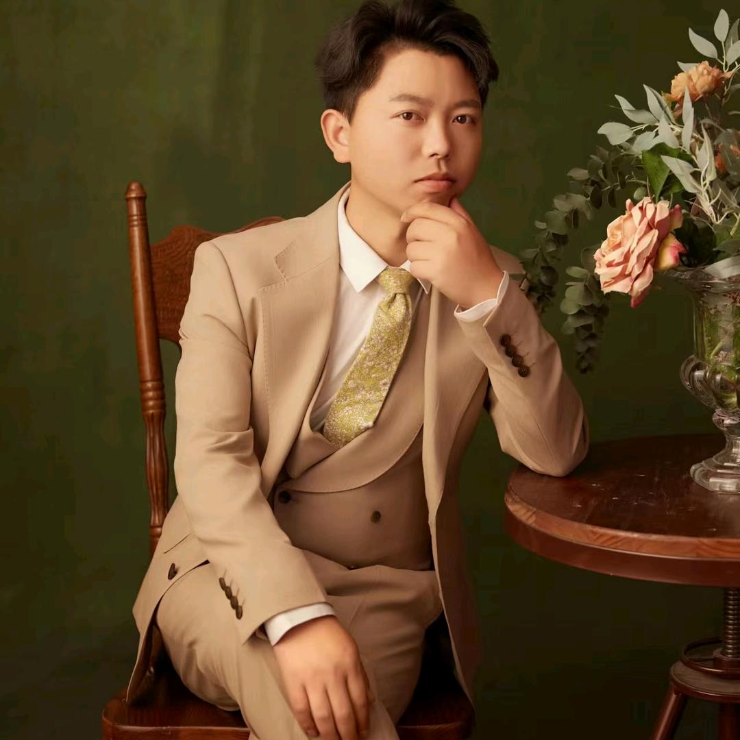 人生如逆旅，我亦是行人。叫我汤汤