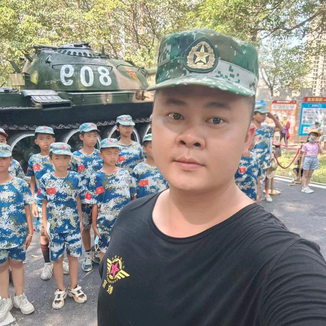 玉林壮志凌云教育（兄弟连军事夏令营）