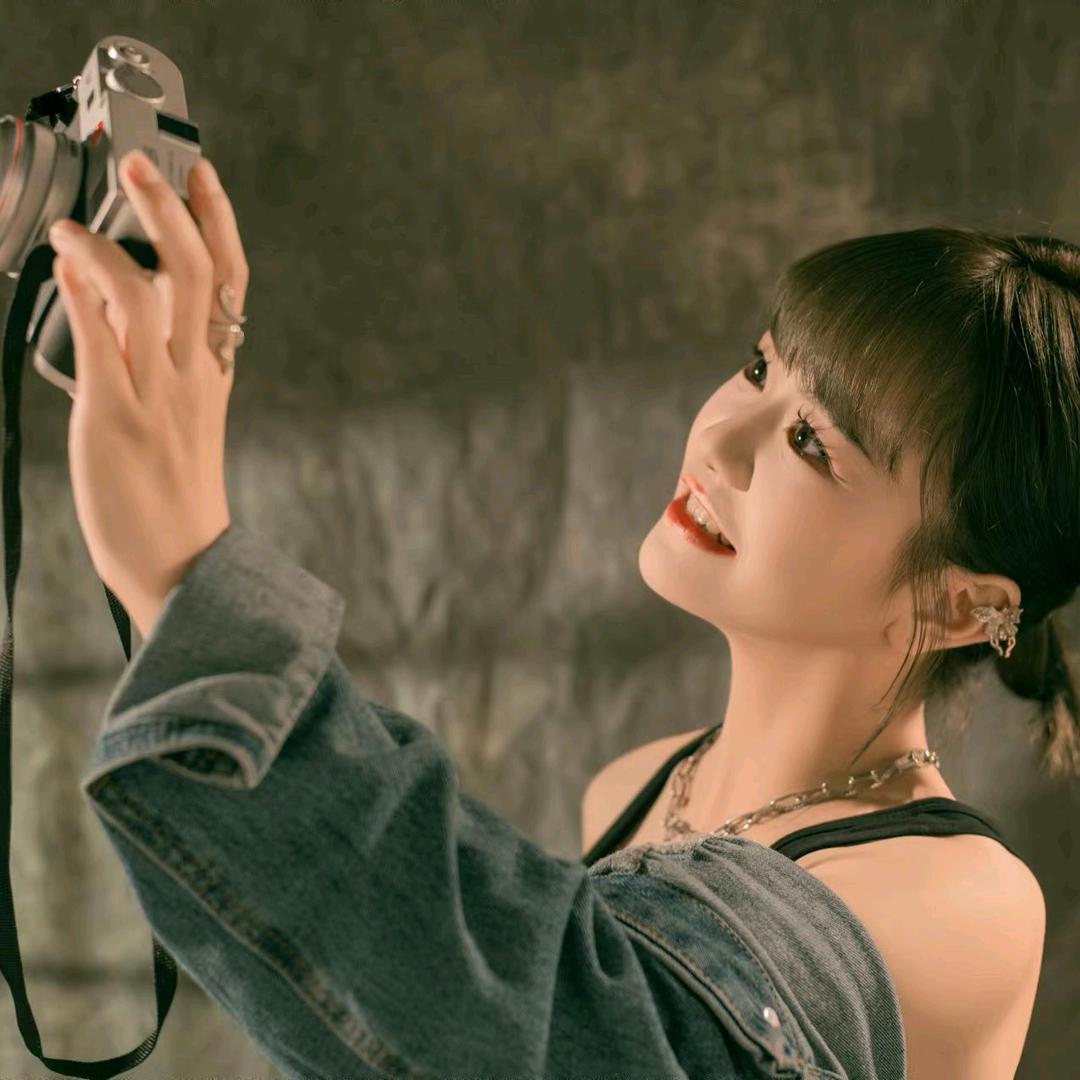 ᏞᎭ⃨ᵉᮨ罗在💞心李ઈ࿐