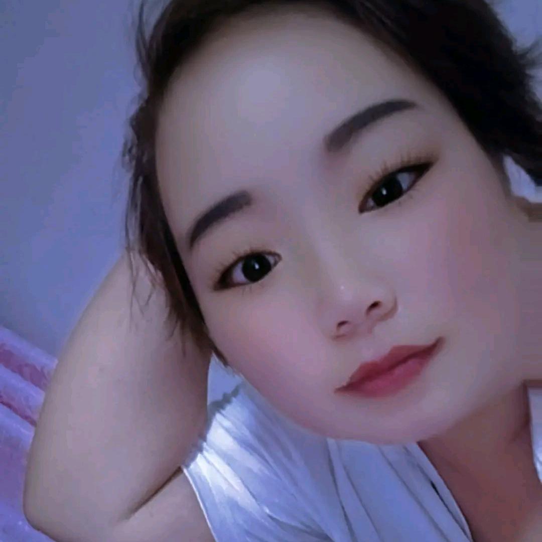 爱幸幸的微笑