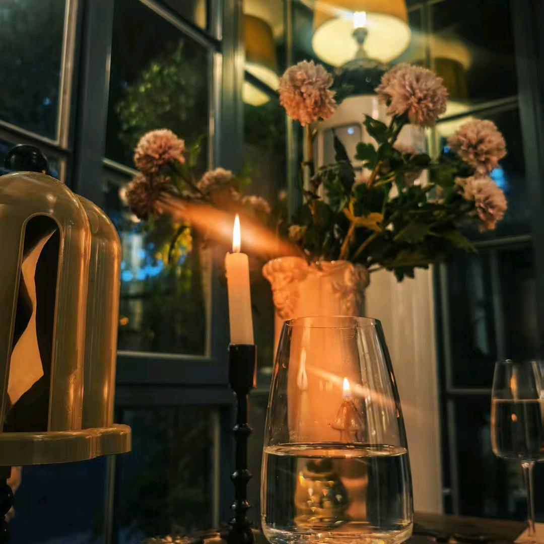 大知闲闲，小知间间