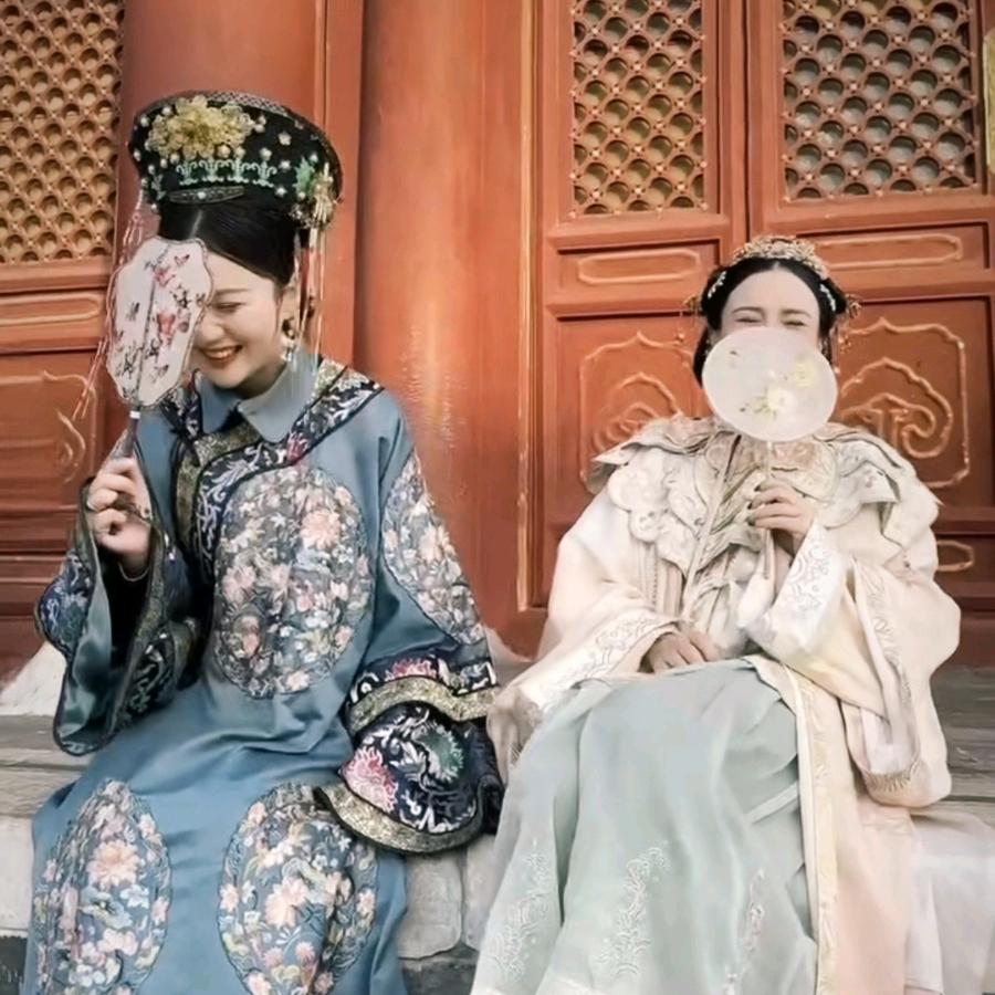 杠精姐妹