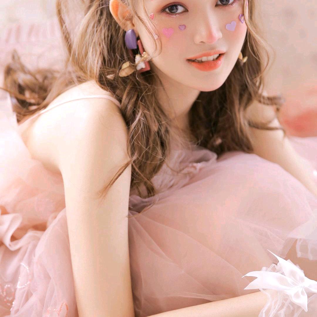 ٩(๛ ˘小燕 ³˘)۶♥