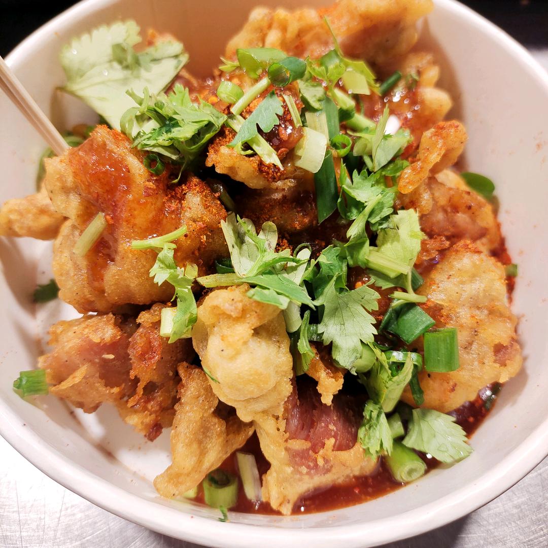 明达夜市胖姐炸鸡