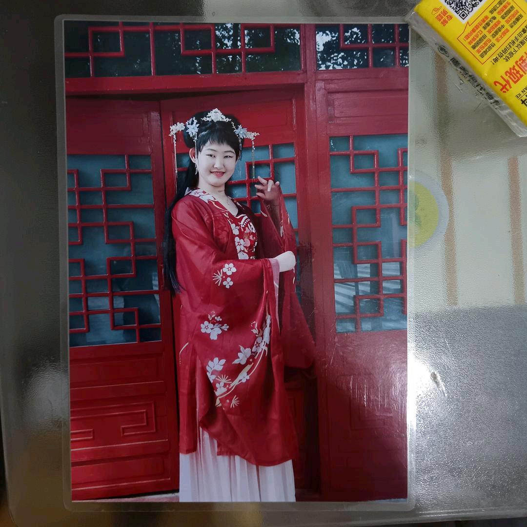 何依霖