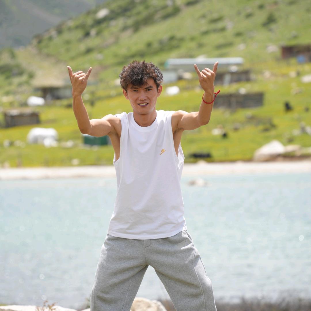 小蒲（狗叔骑行三轮）