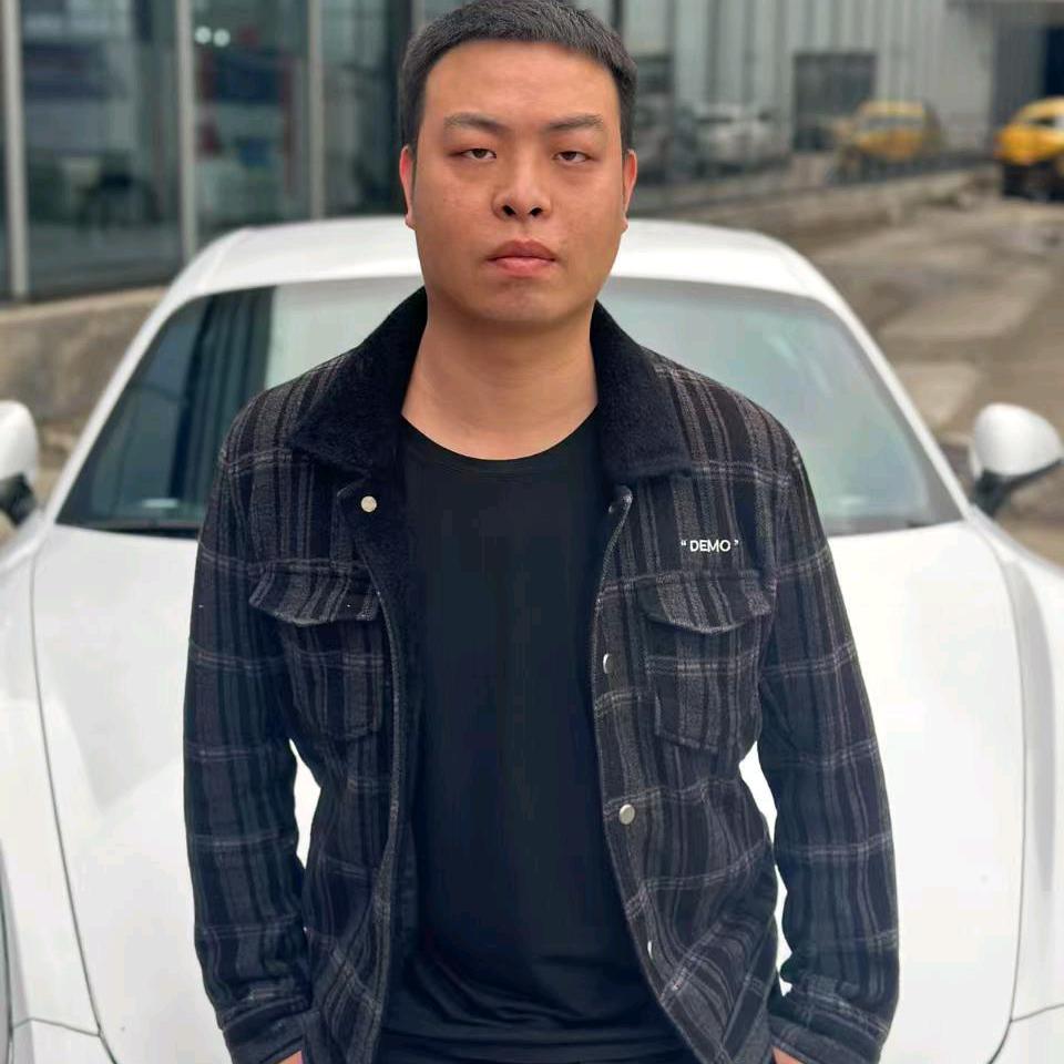 卖车的小周