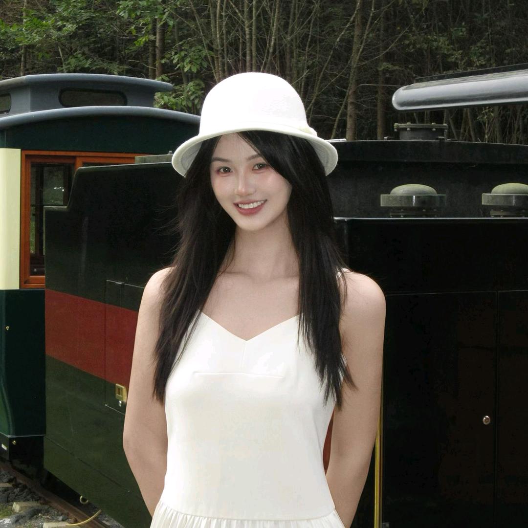 助理猫《回关拿地址》