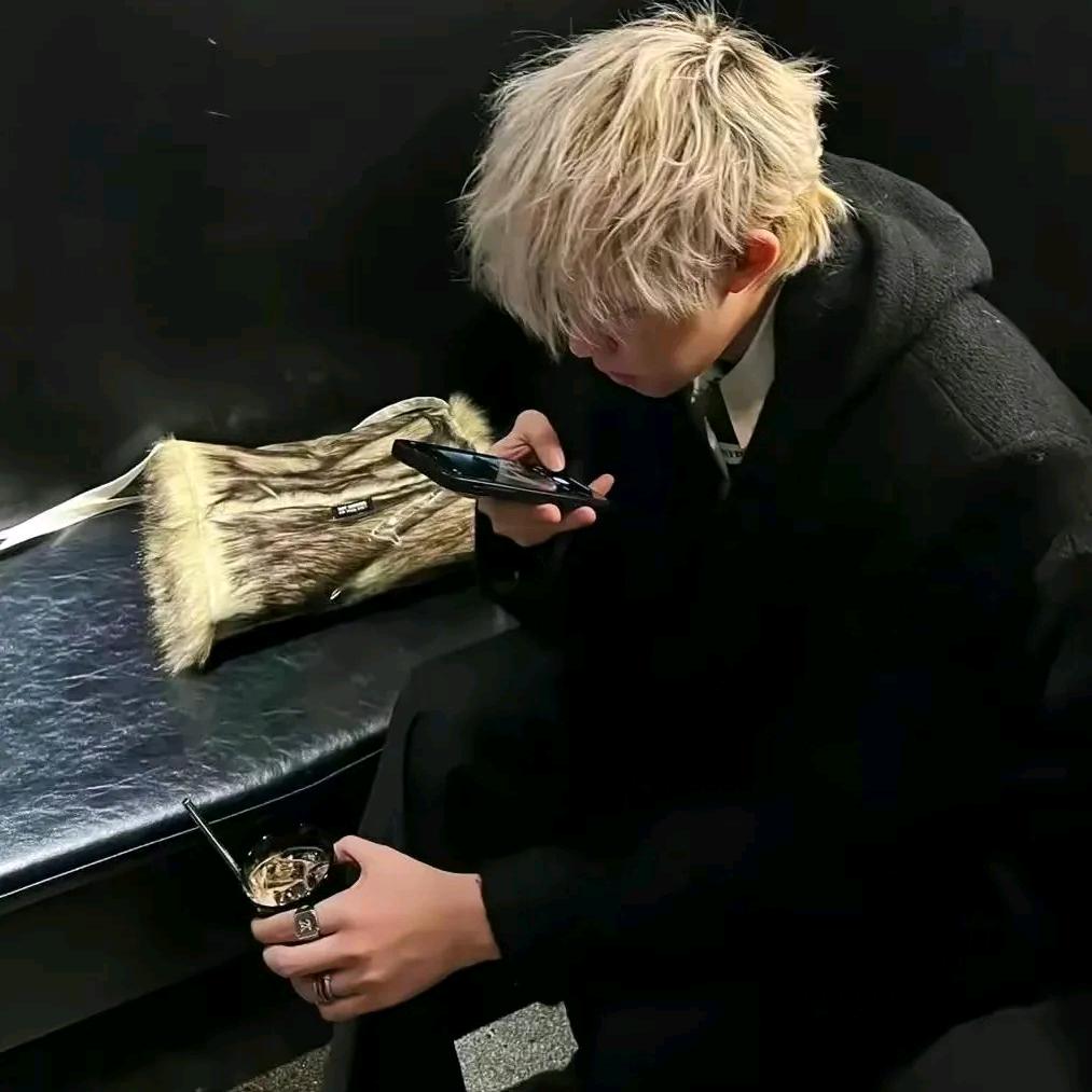 允南