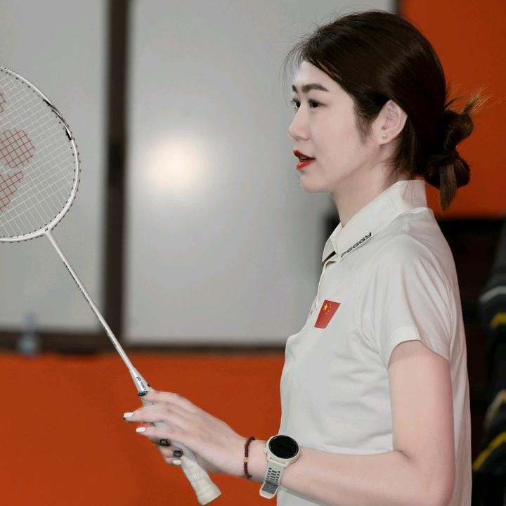 “球场刺客”  🏸