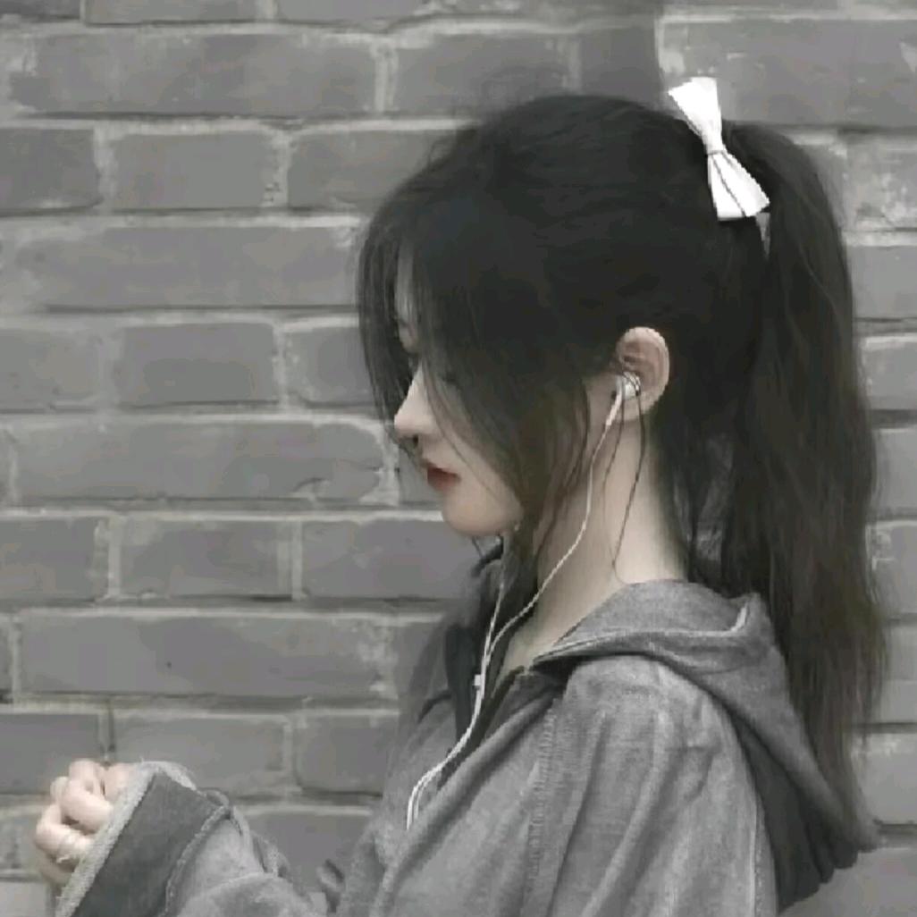 凌月