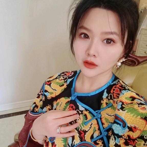 台球厅、干洗店  📿ᶜᵘᵗᵉ老板娘