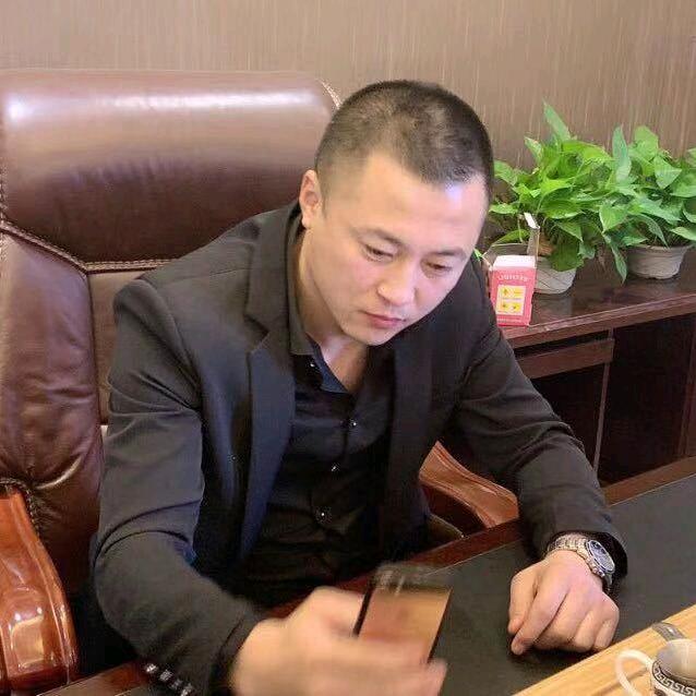 人间一凡夫（轱辘棒）