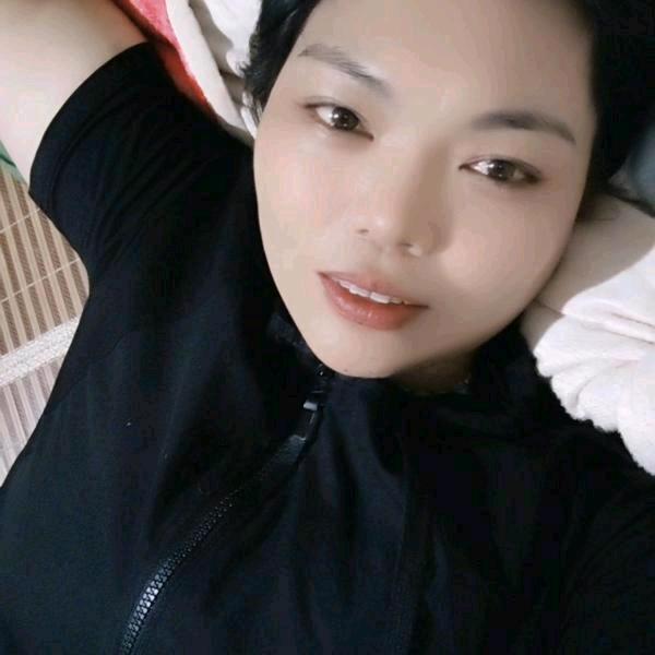 吹牛二姐，张，