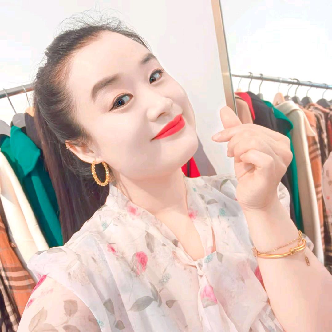 西峰区·桐树街丽人雨服饰(李娟)