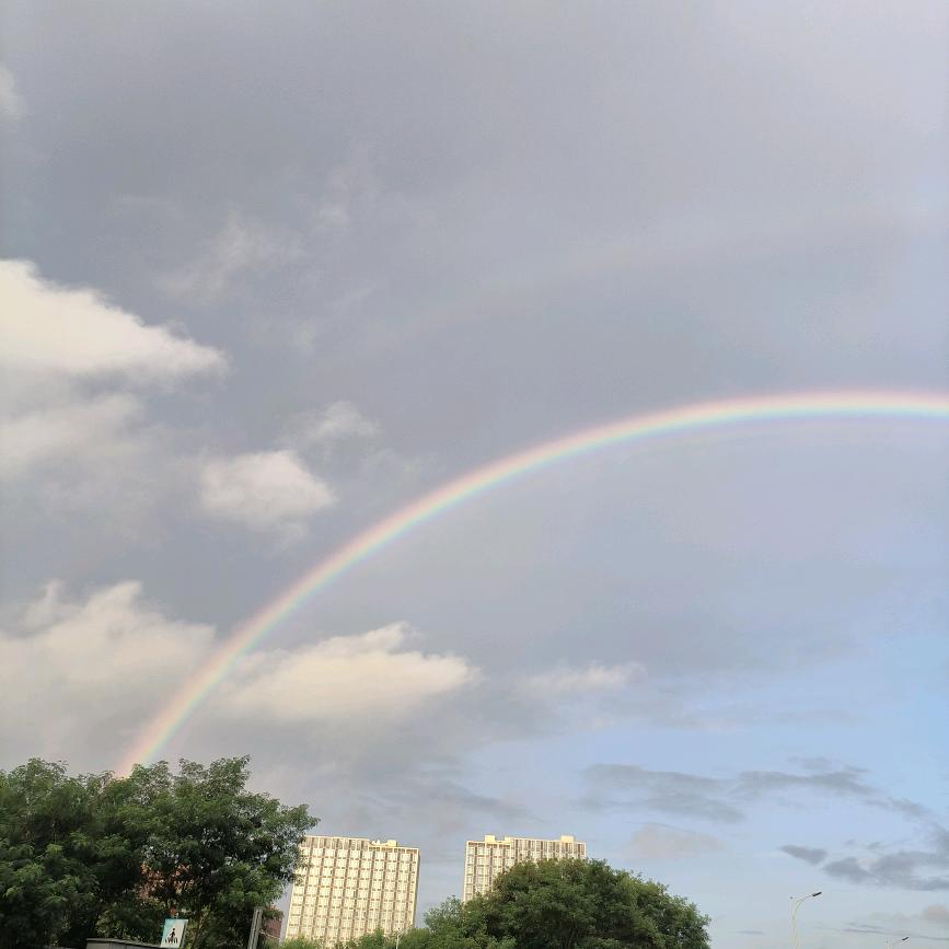 满眼๓ ້星何ྀ࿐