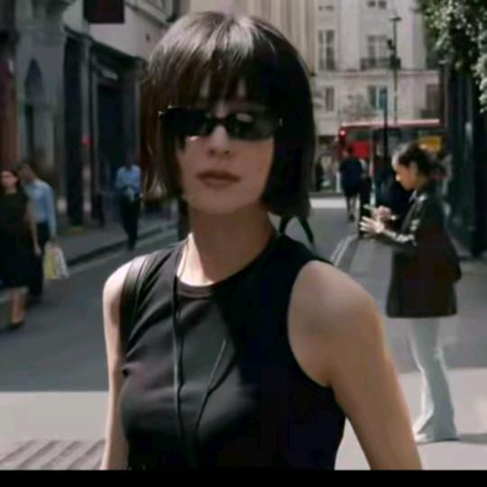 华吉言（每日穿搭）