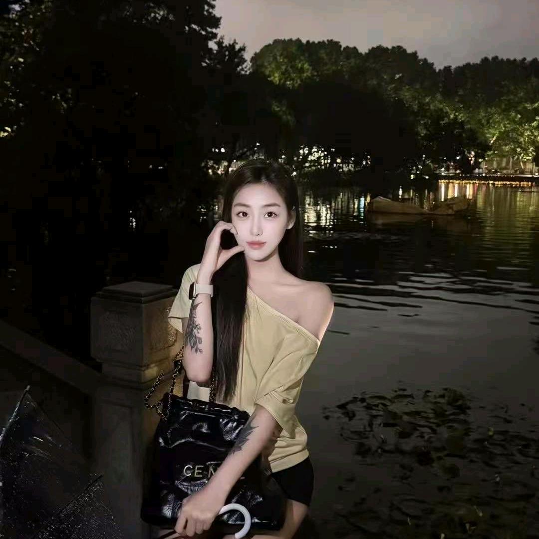 微笑有点甜