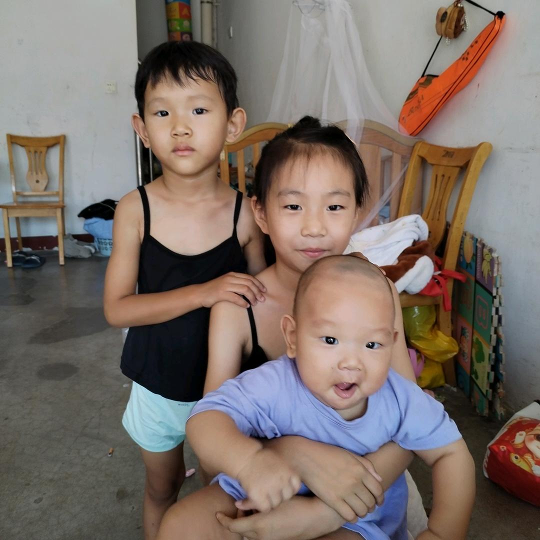 三个孩子的宝妈