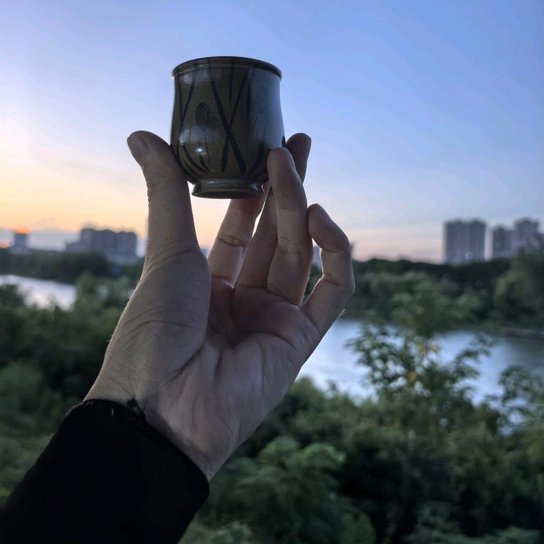 妞妞爱喝茶