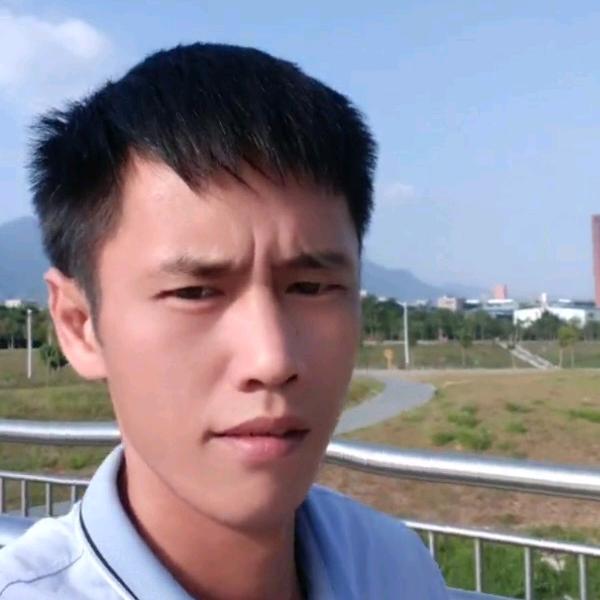 快乐的小鱼