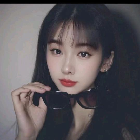 🦋ℒᎭℯ⃝L 小刘不哇塞&💞࿐