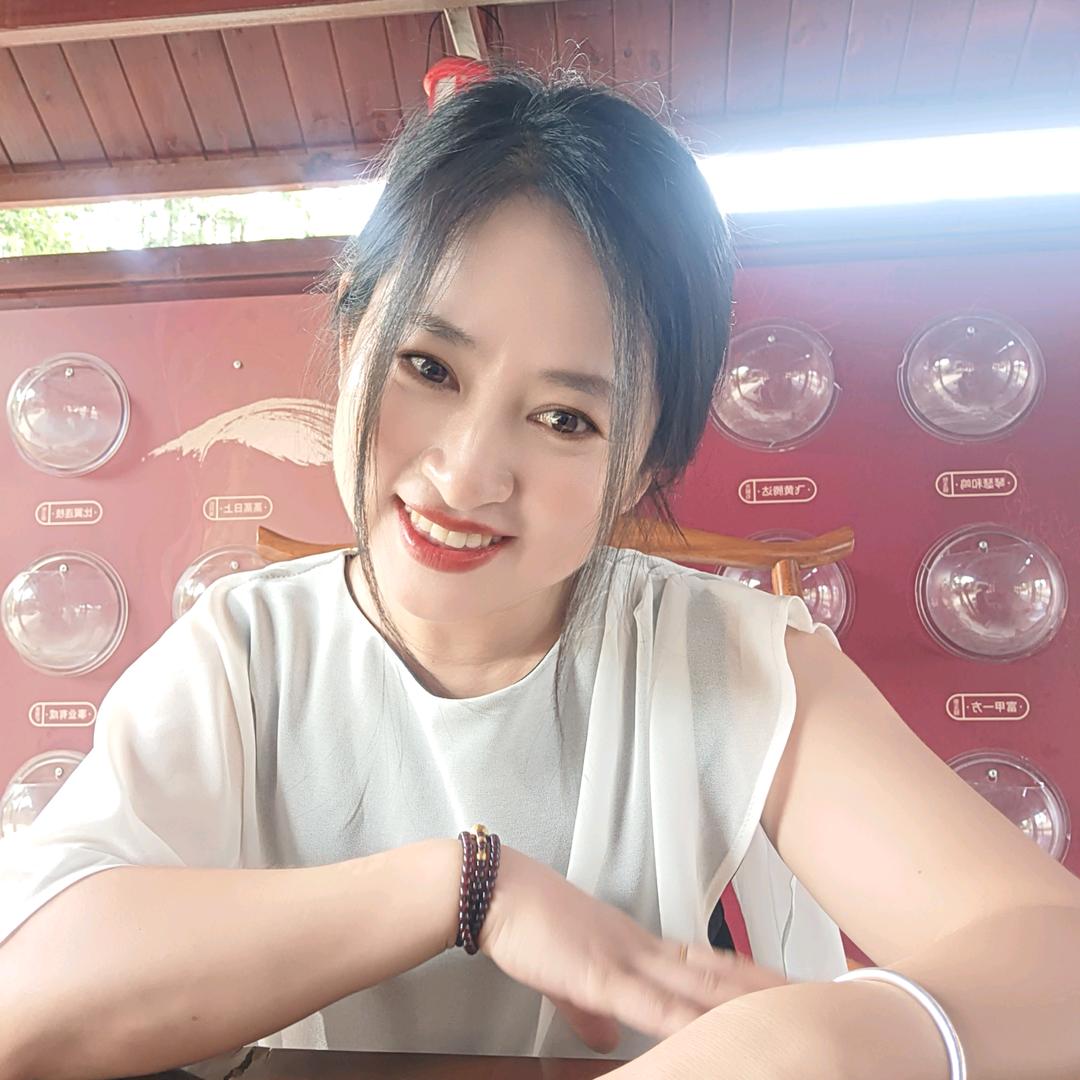 眼角一滴泪（单亲妈妈）