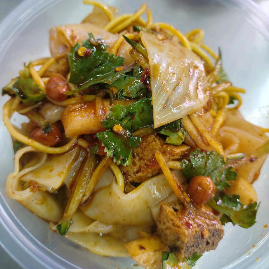 郴州最好吃的凉皮凉面(麻辣烫）