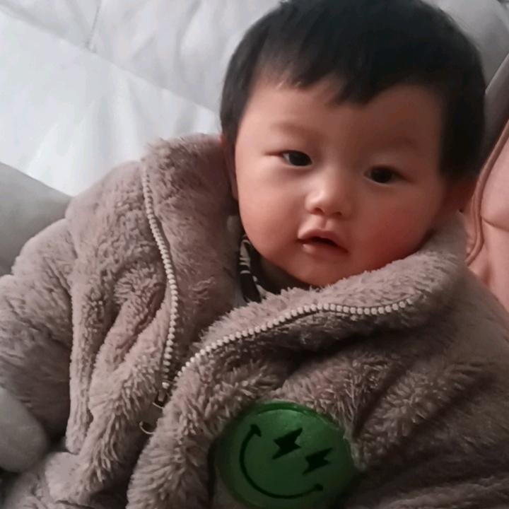 平民装扮的叶萧头像