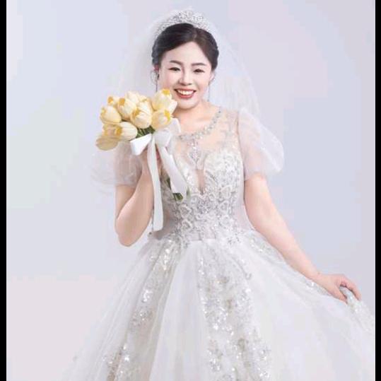 当月光洒在脸上，