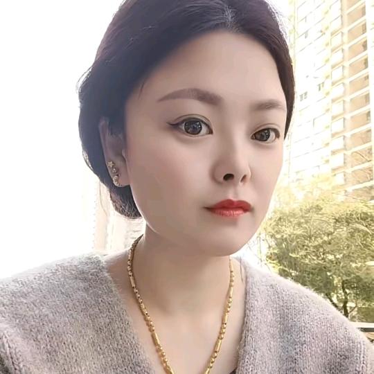 少妇一出现迷倒一大片😂