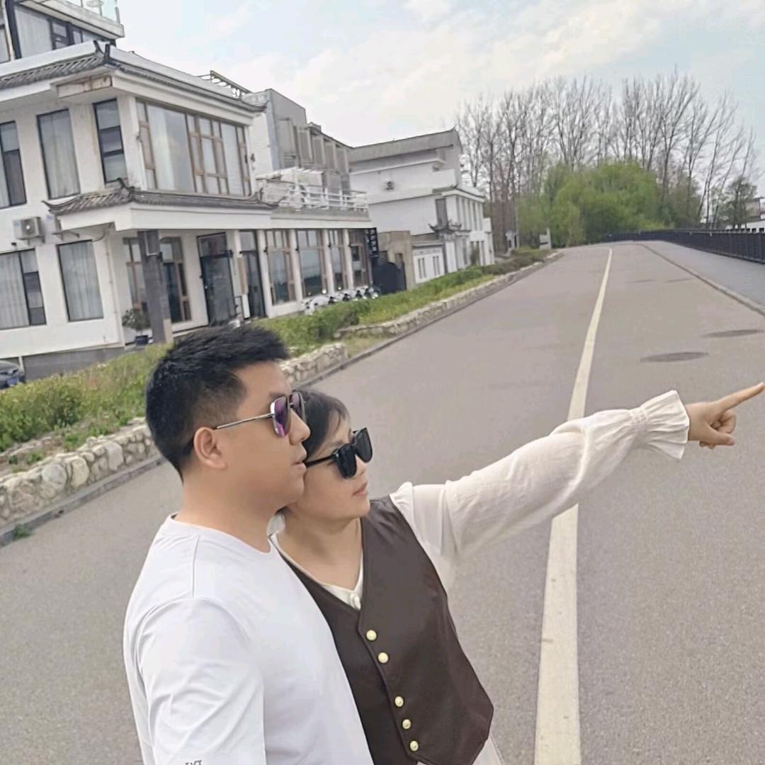 小曹与小赵的新家