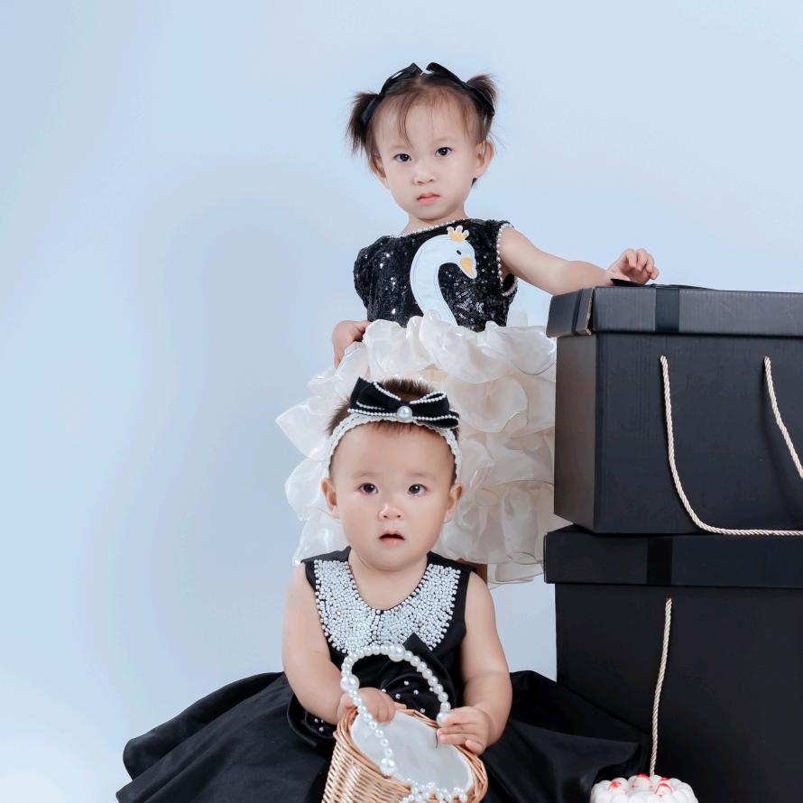 乐伊李👨‍👩‍👧‍👧