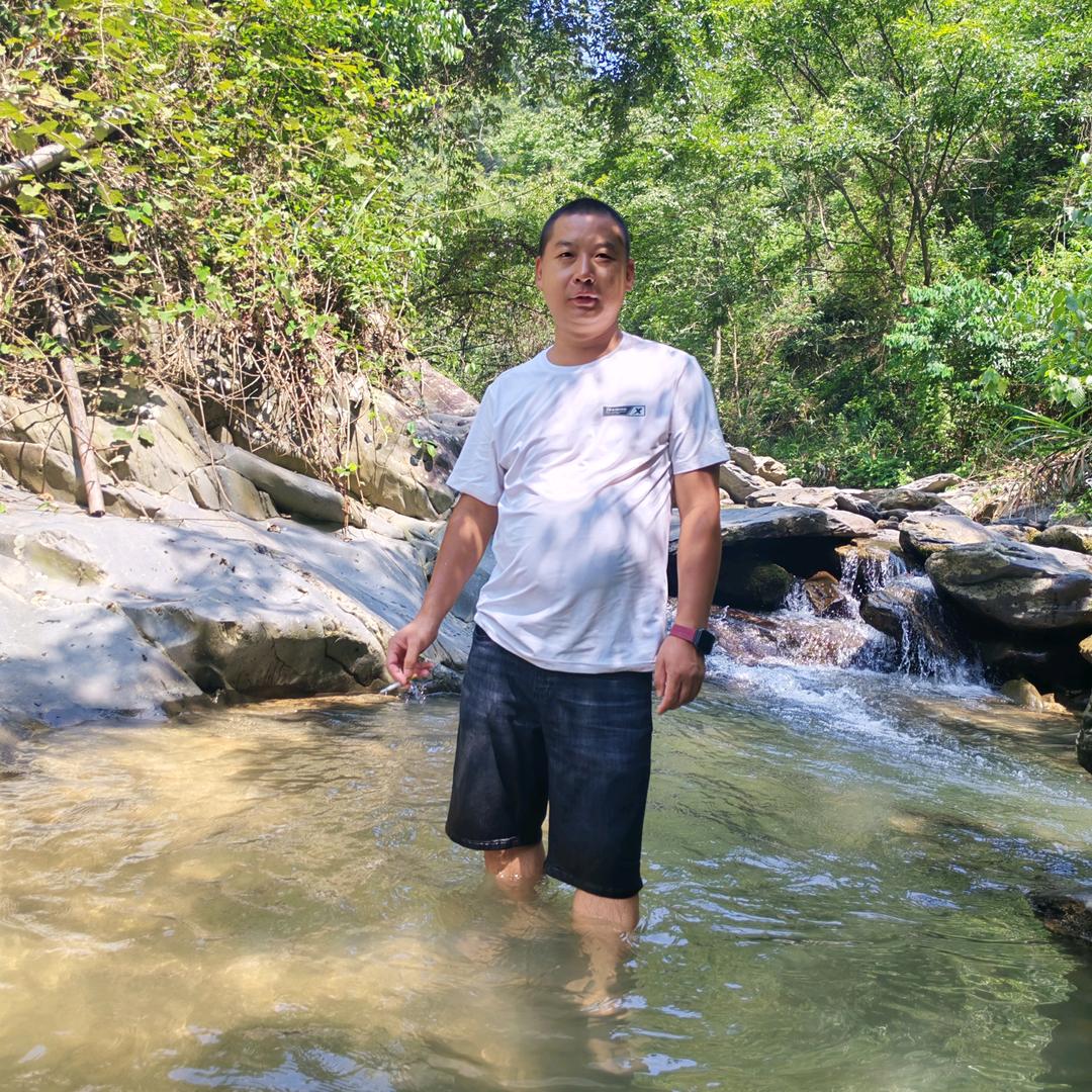 吃馍喝资江水！