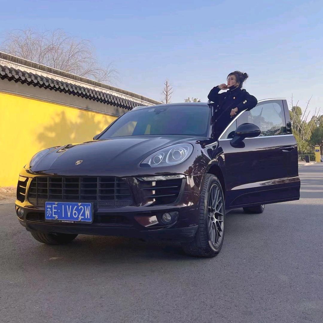 浪姐二手车（金尊名车馆）