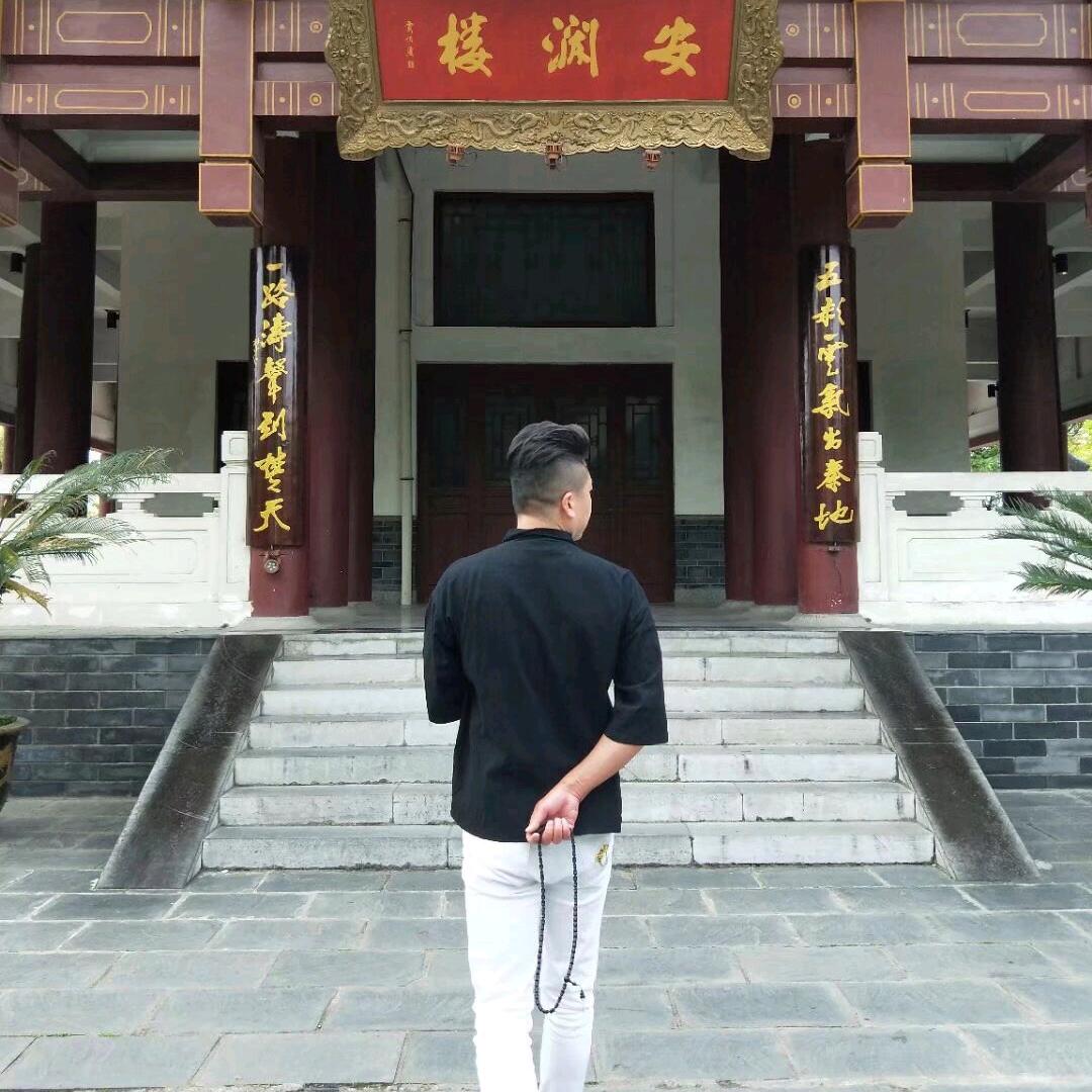 旗麟屳森-一旗