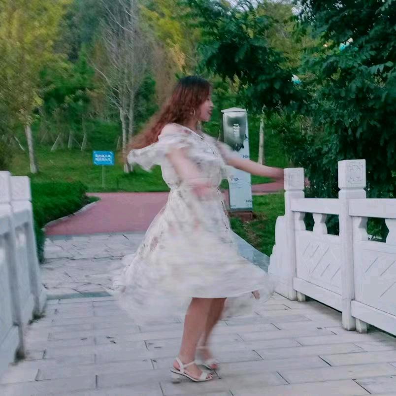 迷路的川妹