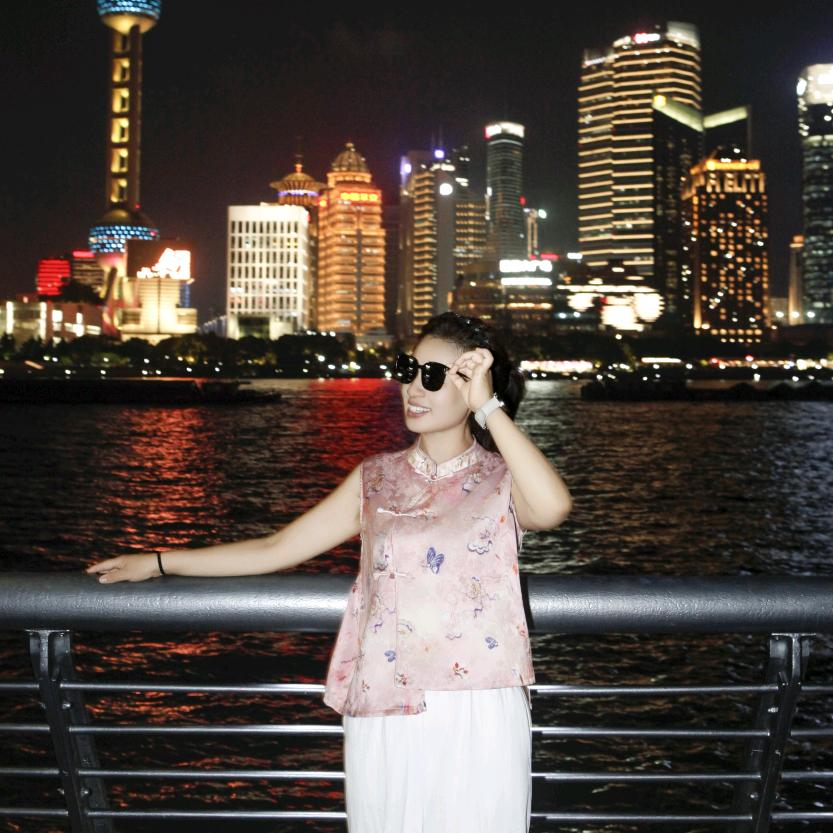 ❤️卖蛋糕的小姐姐❤️