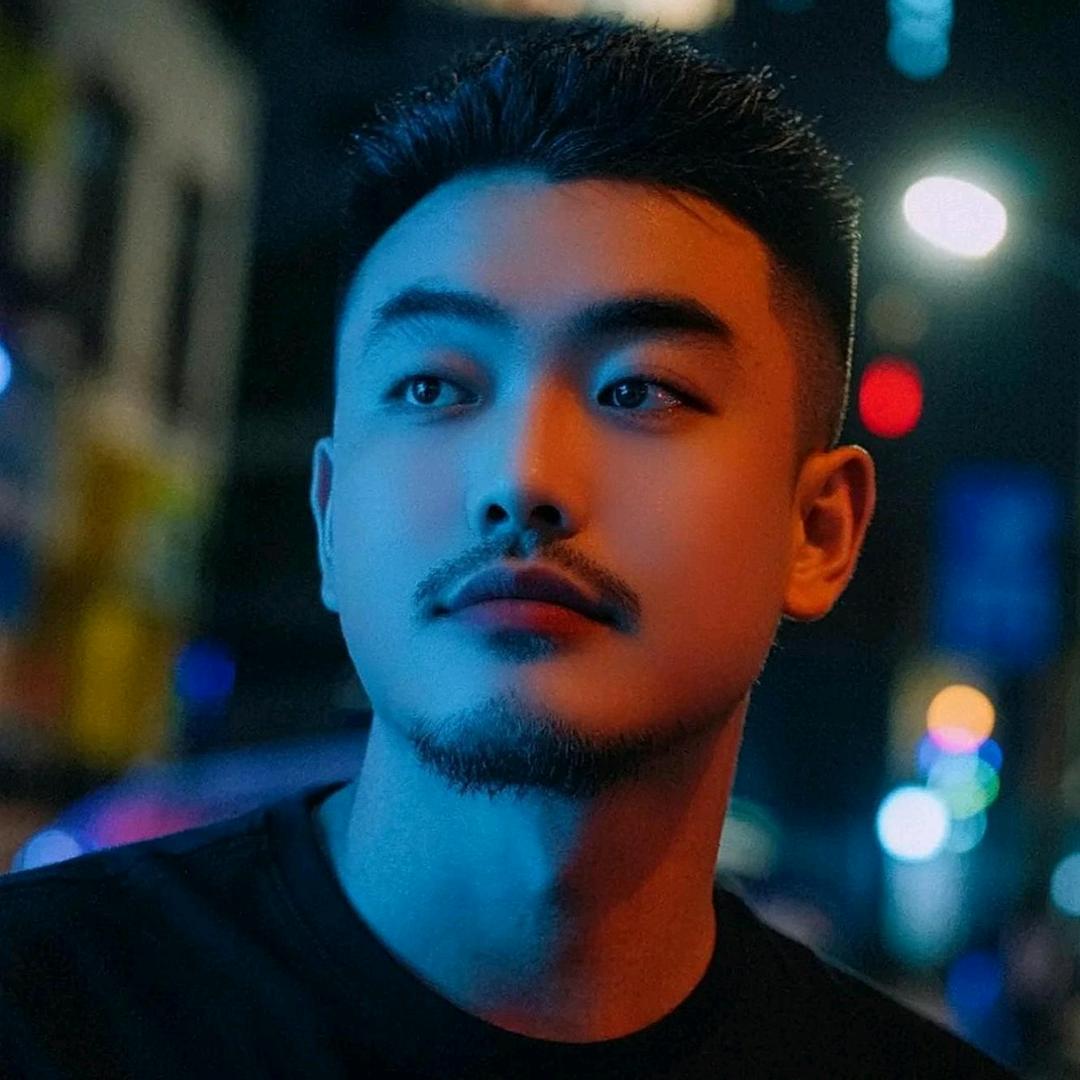 华盛彩钢贾峄珺